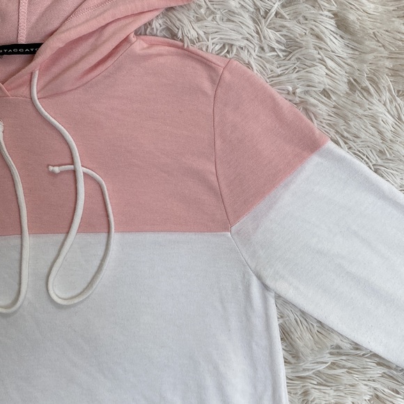 Staccato LS Colorblock Hoodie ๐ Pink White Gray - Picture 7 of 12